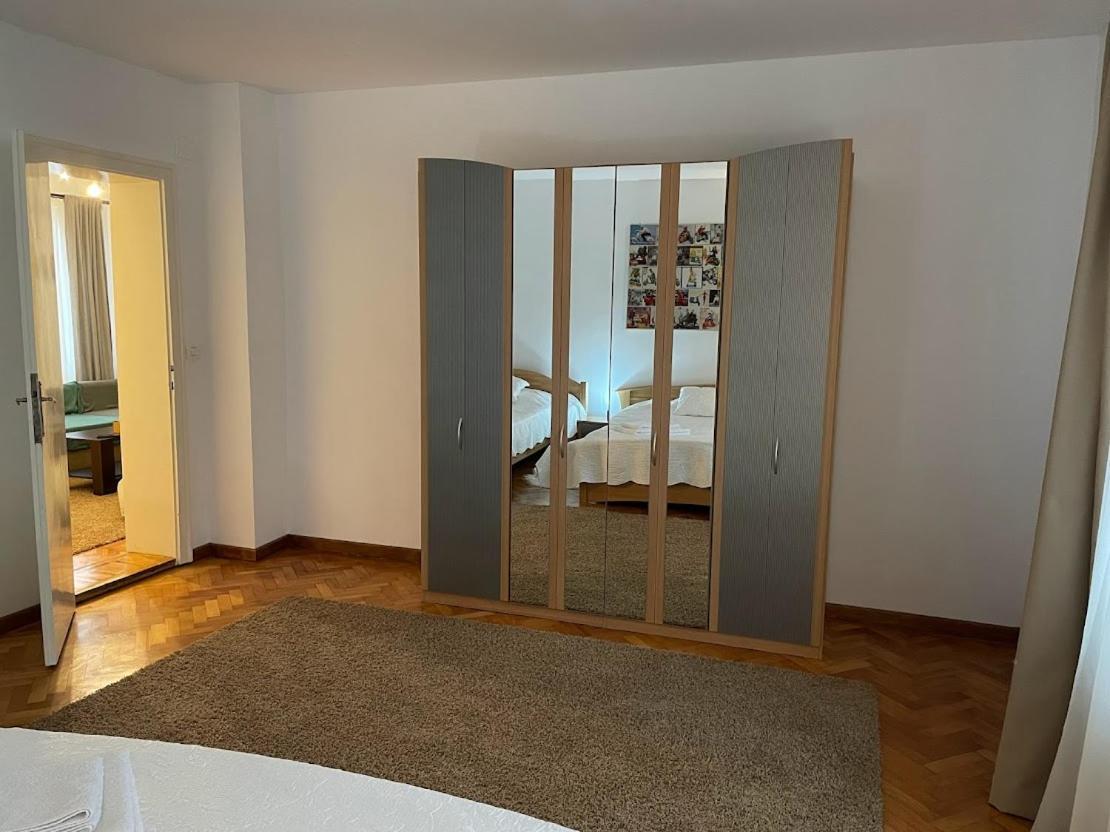 Crisan 40 Casa Muntean 100Mp 3Camere 3Paturi 1 Canapea 2 Dormitoare Parcare تيميشورا المظهر الخارجي الصورة
